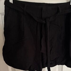 Banana Republic Black Belted Shorts w/Pockets Size 4